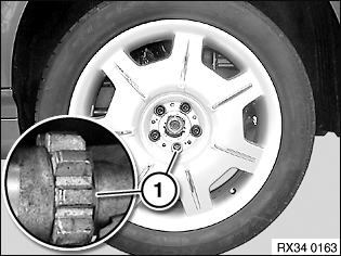 Adjustment specification for brake pads