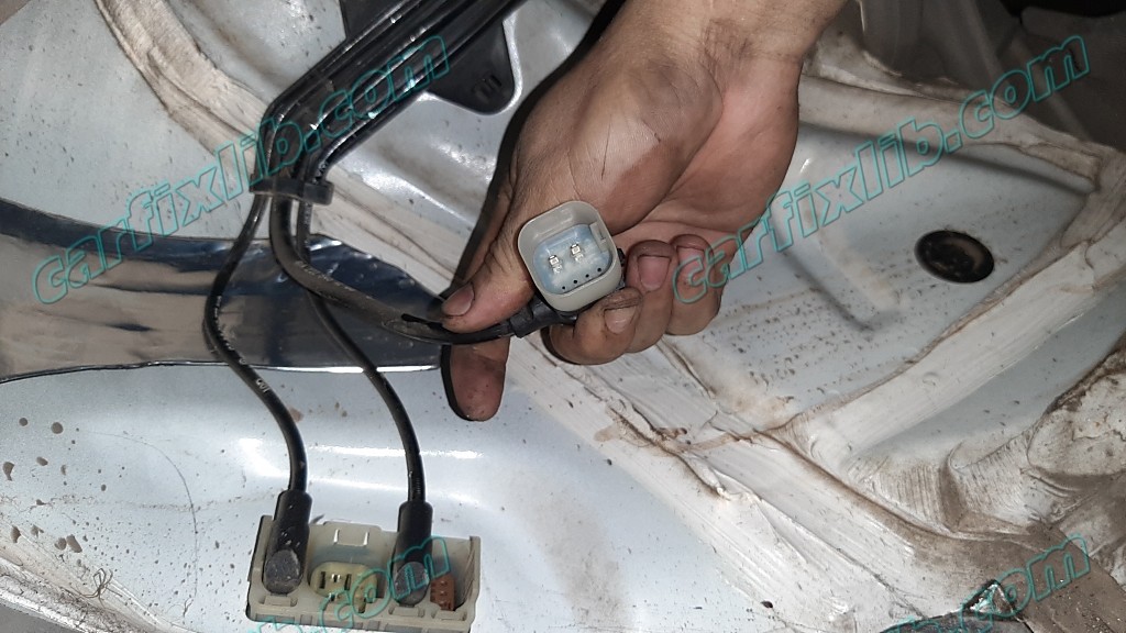 mercedes parking brake motor wiring connector